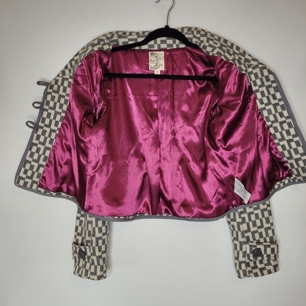 Tulle Gray Geometric Blazer Jacket - Picture 2 of 11